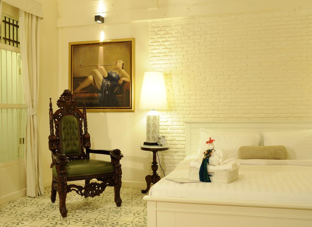 The Hen Hua Hin Hotel Стая снимка