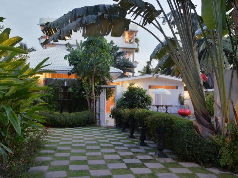 The Hen Hua Hin Hotel Екстериор снимка