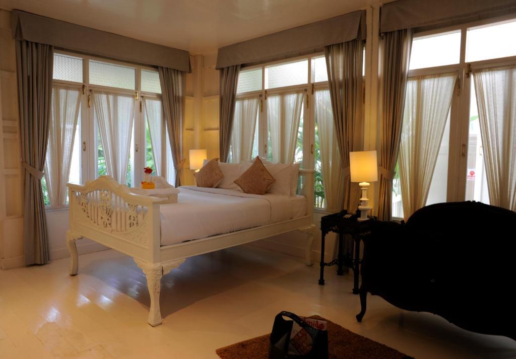 The Hen Hua Hin Hotel Стая снимка